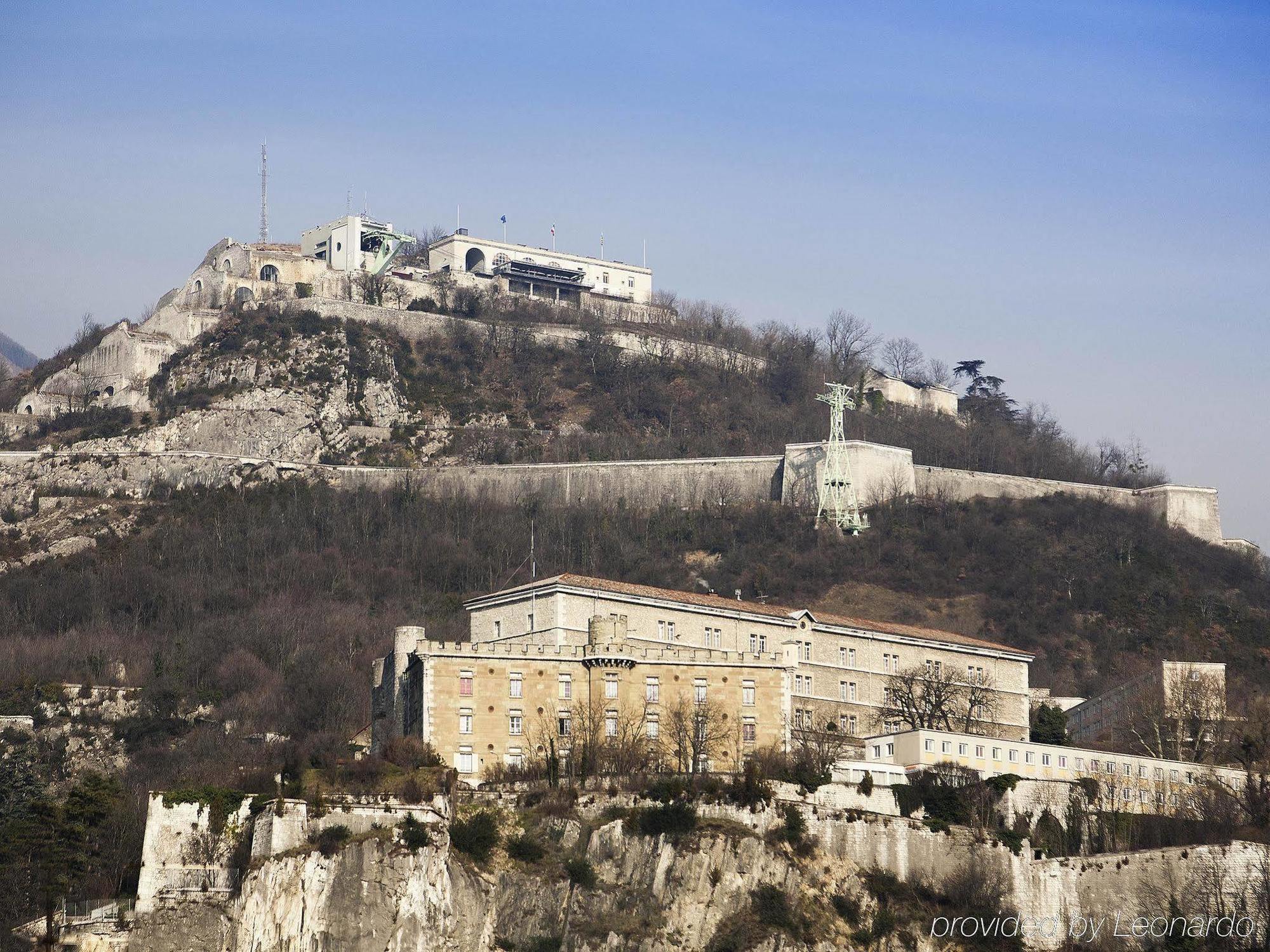 Ibis Styles Grenoble Centre Gare Hotel Exterior foto